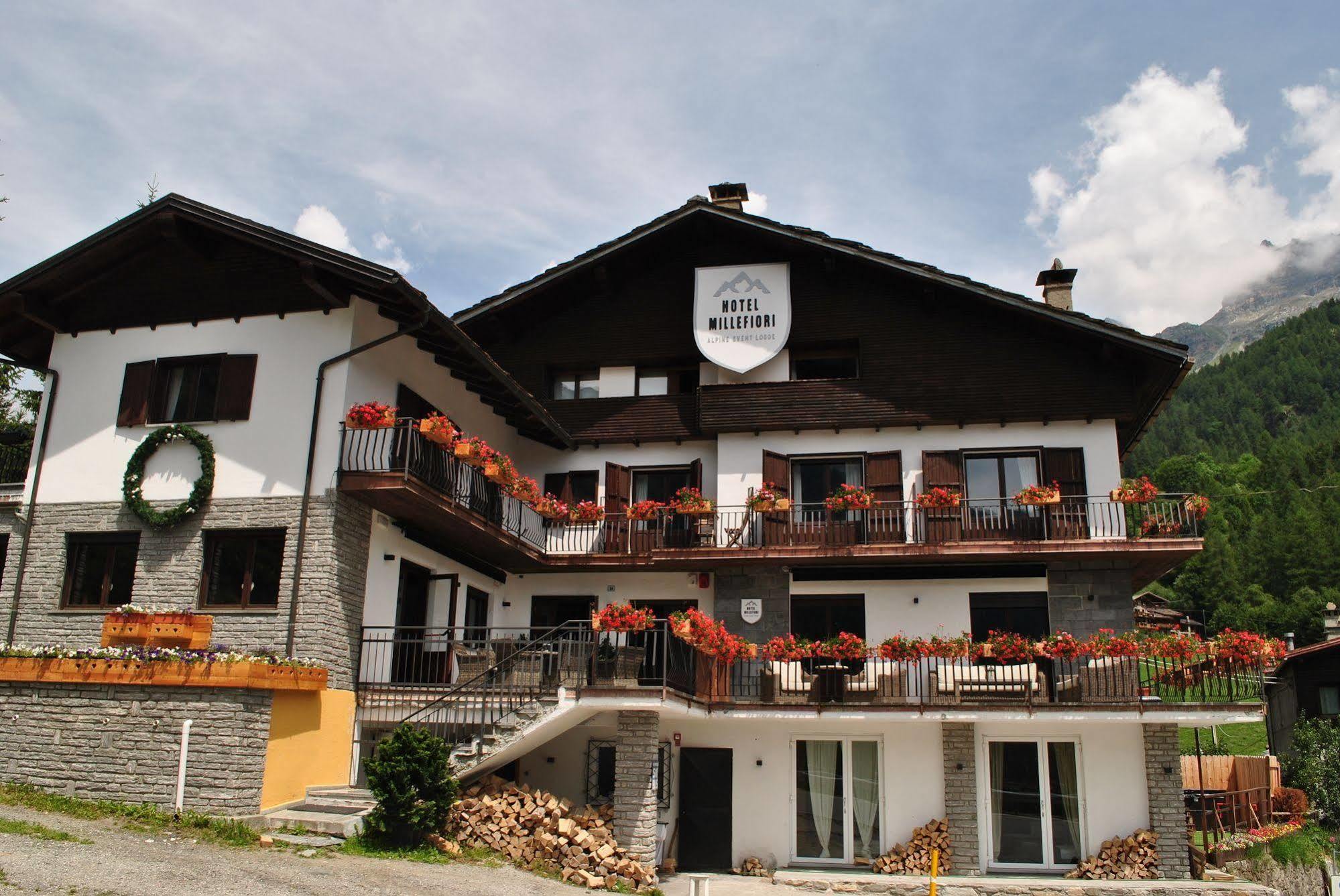 Hotell Millefiori- Alpine Event Lodge Valtournenche Eksteriør billede