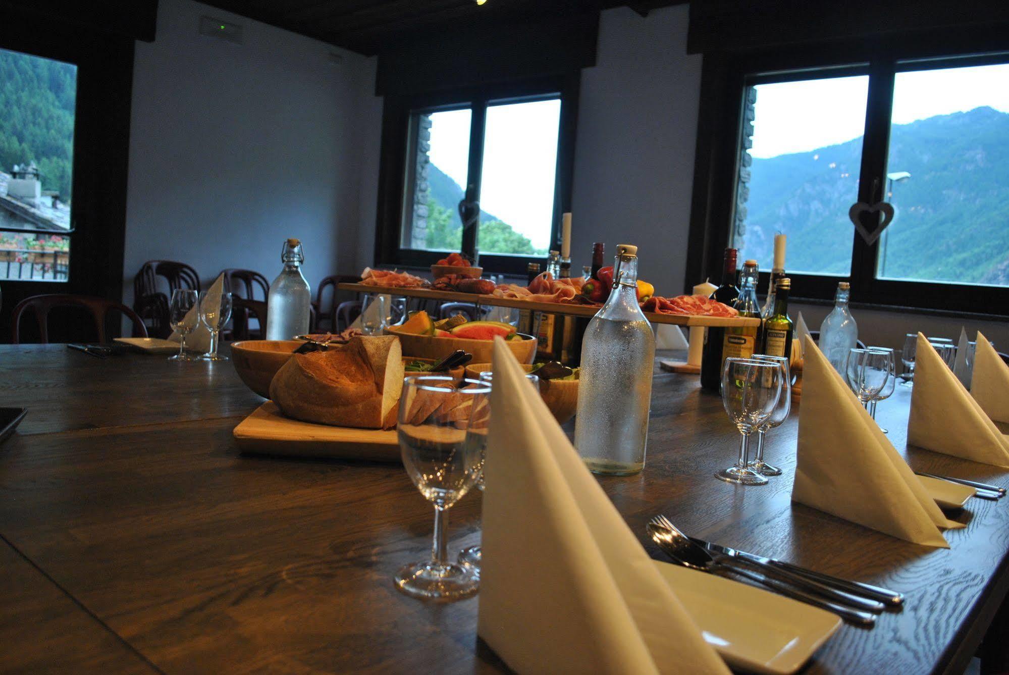 Hotell Millefiori- Alpine Event Lodge Valtournenche Eksteriør billede
