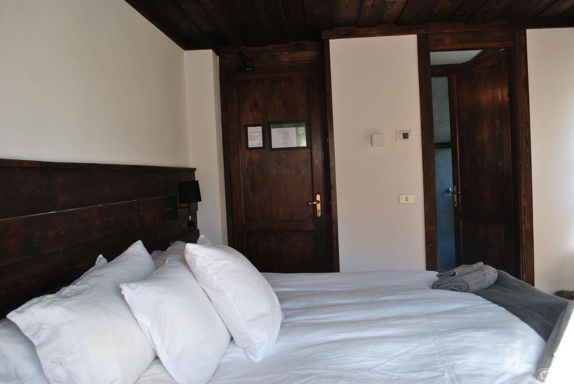 Hotell Millefiori- Alpine Event Lodge Valtournenche Eksteriør billede