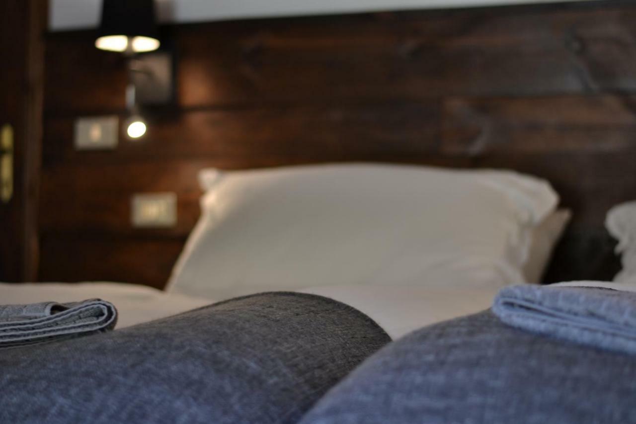 Hotell Millefiori- Alpine Event Lodge Valtournenche Eksteriør billede