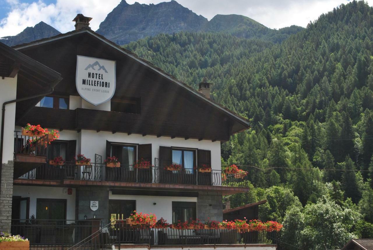 Hotell Millefiori- Alpine Event Lodge Valtournenche Eksteriør billede