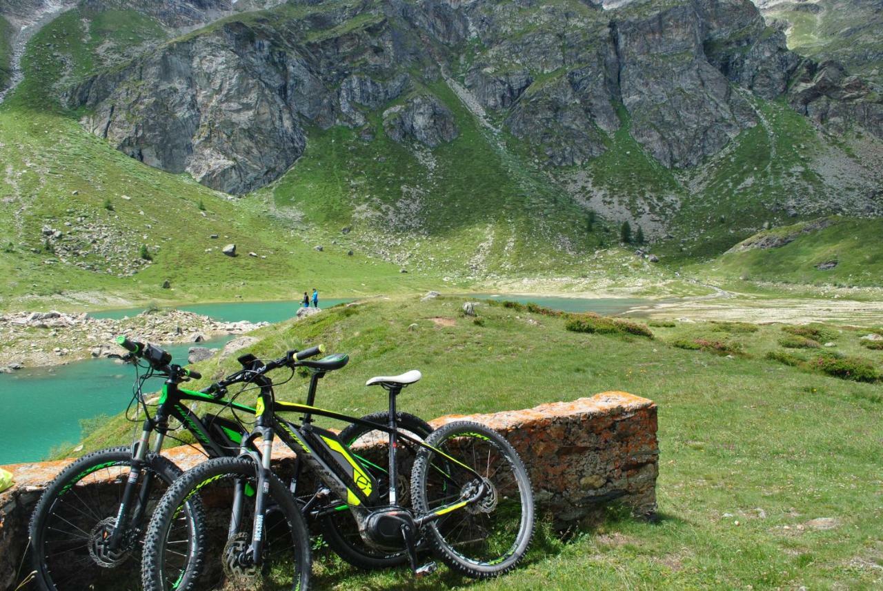 Hotell Millefiori- Alpine Event Lodge Valtournenche Eksteriør billede