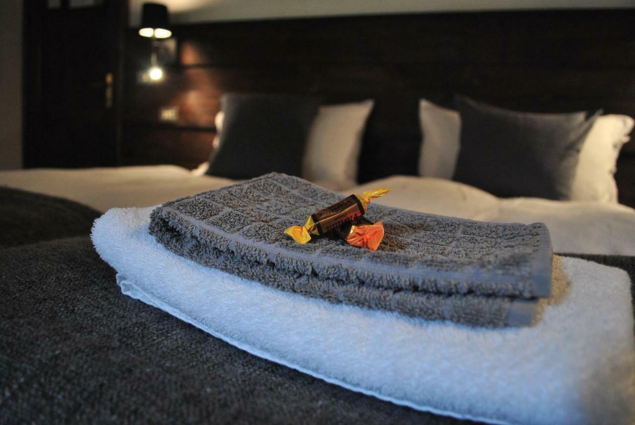 Hotell Millefiori- Alpine Event Lodge Valtournenche Eksteriør billede